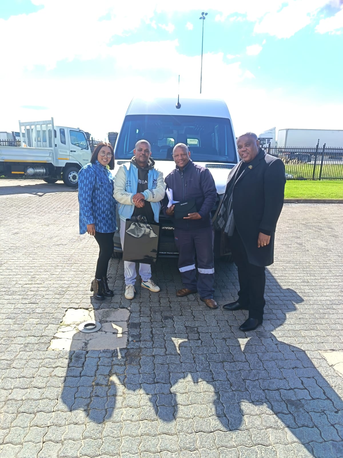 Bantu Bus Delivery 222 (14)